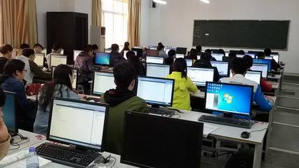 2020高考最熱門的4大專業，畢業能拿金飯碗，有你學的專業嗎？